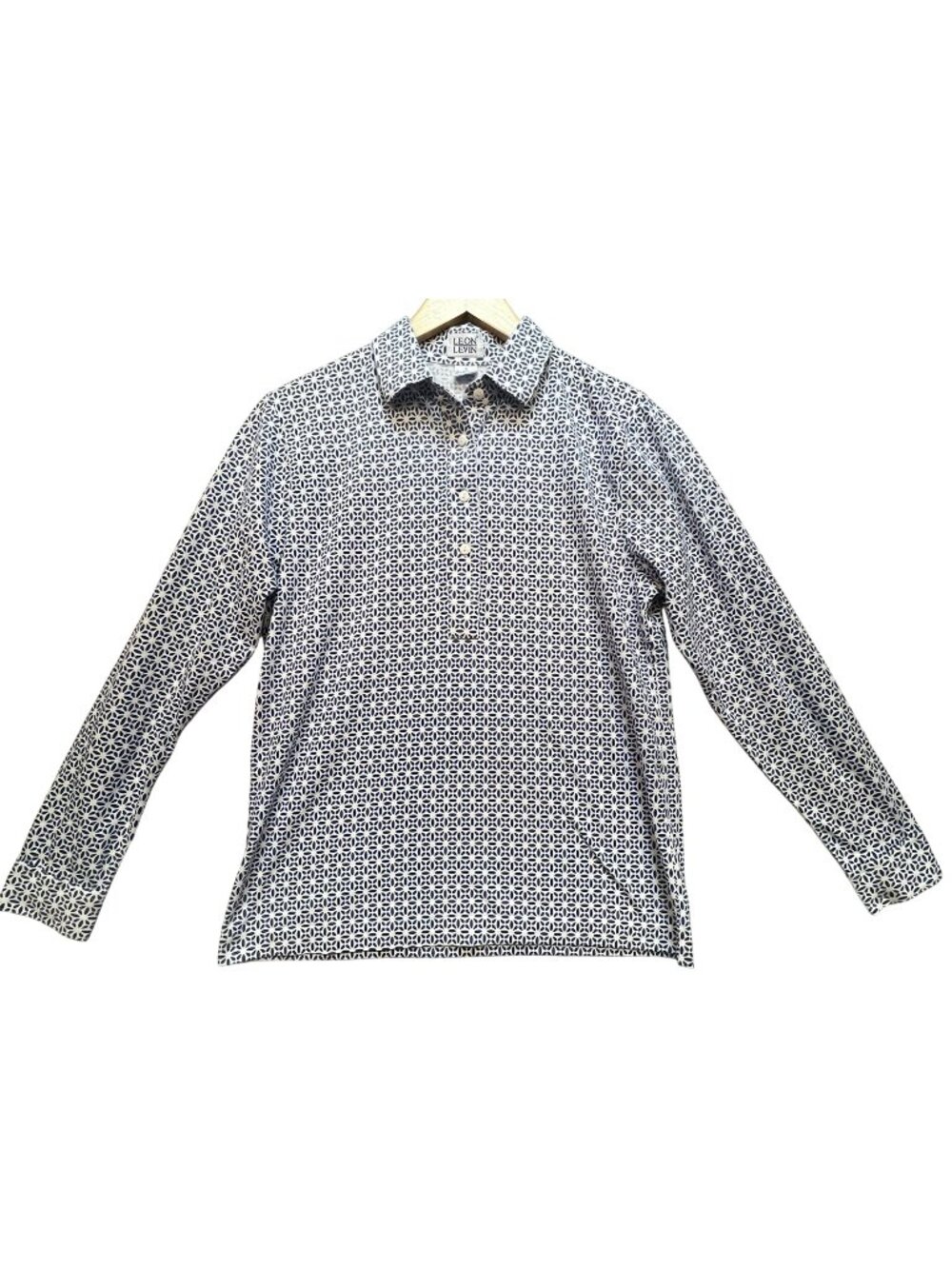 Vintage Leon Levin Men's Half Button Collared Shirt Size M White Blue Print